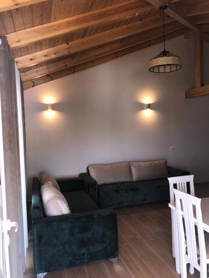 Amazing Familiar Apartments And Rooms ساراندا المظهر الخارجي الصورة
