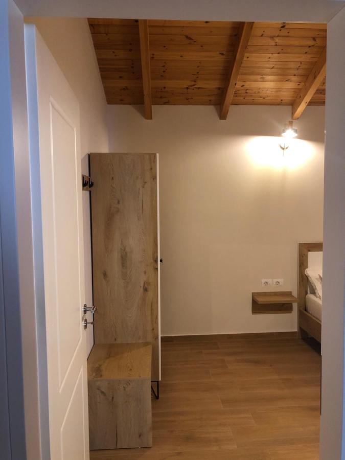 Amazing Familiar Apartments And Rooms ساراندا المظهر الخارجي الصورة