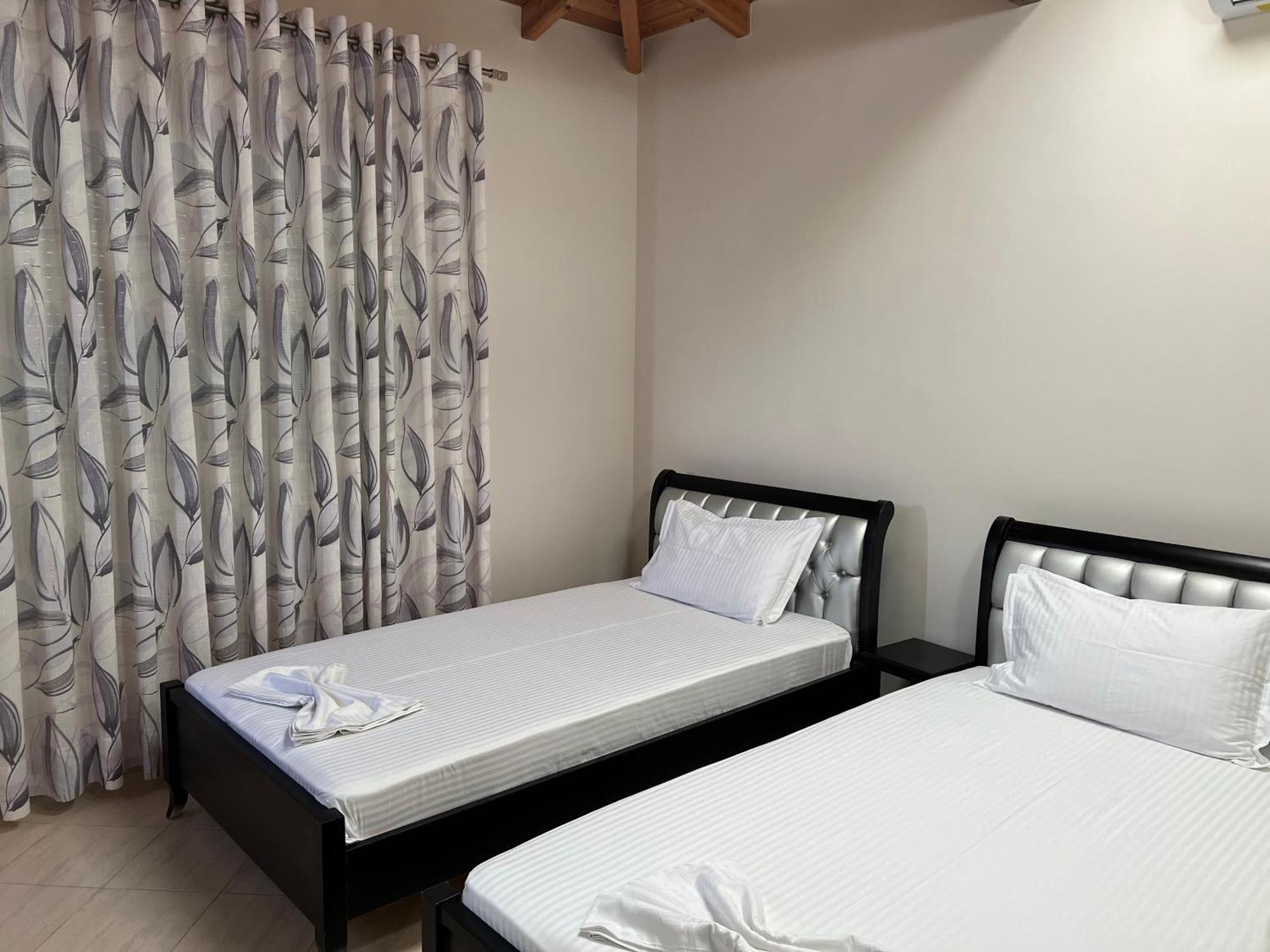 Amazing Familiar Apartments And Rooms ساراندا المظهر الخارجي الصورة