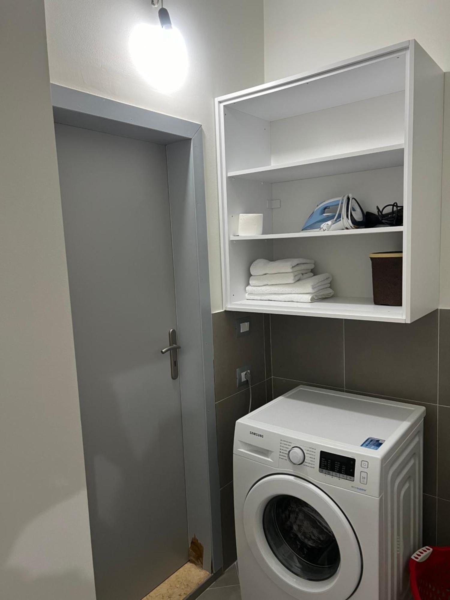 Amazing Familiar Apartments And Rooms ساراندا المظهر الخارجي الصورة