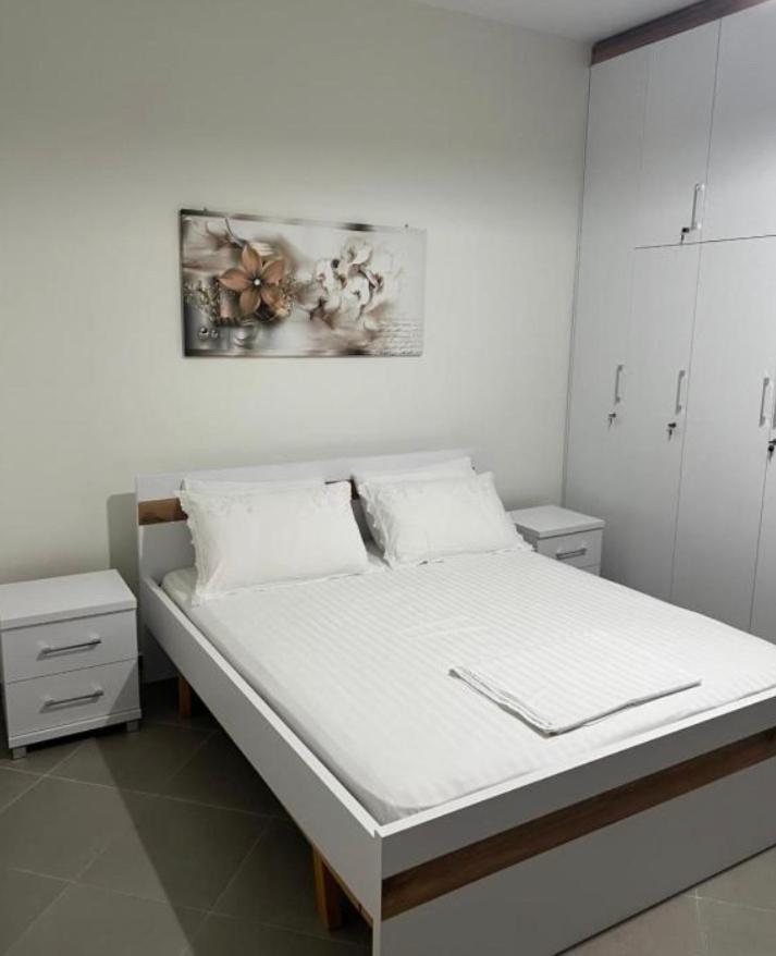 Amazing Familiar Apartments And Rooms ساراندا المظهر الخارجي الصورة