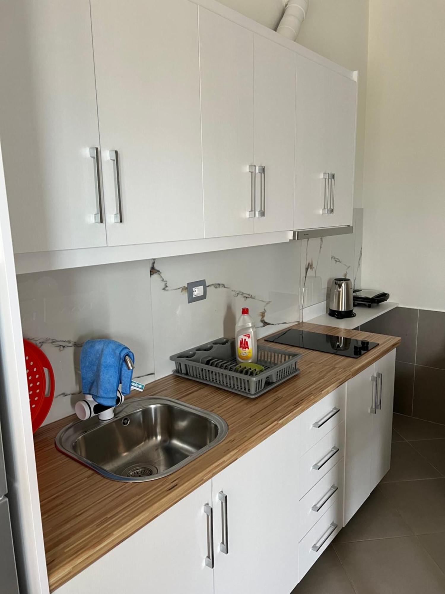 Amazing Familiar Apartments And Rooms ساراندا المظهر الخارجي الصورة